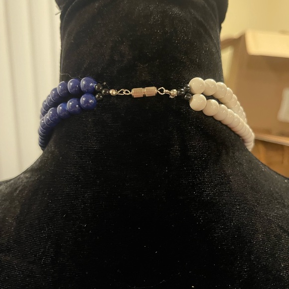 Multi-Strand Necklace in Blue & White w/Barrel Clasp - Picture 3 of 4